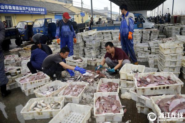 【吃瓜頭條】我來(lái)到爸爸媽媽床邊