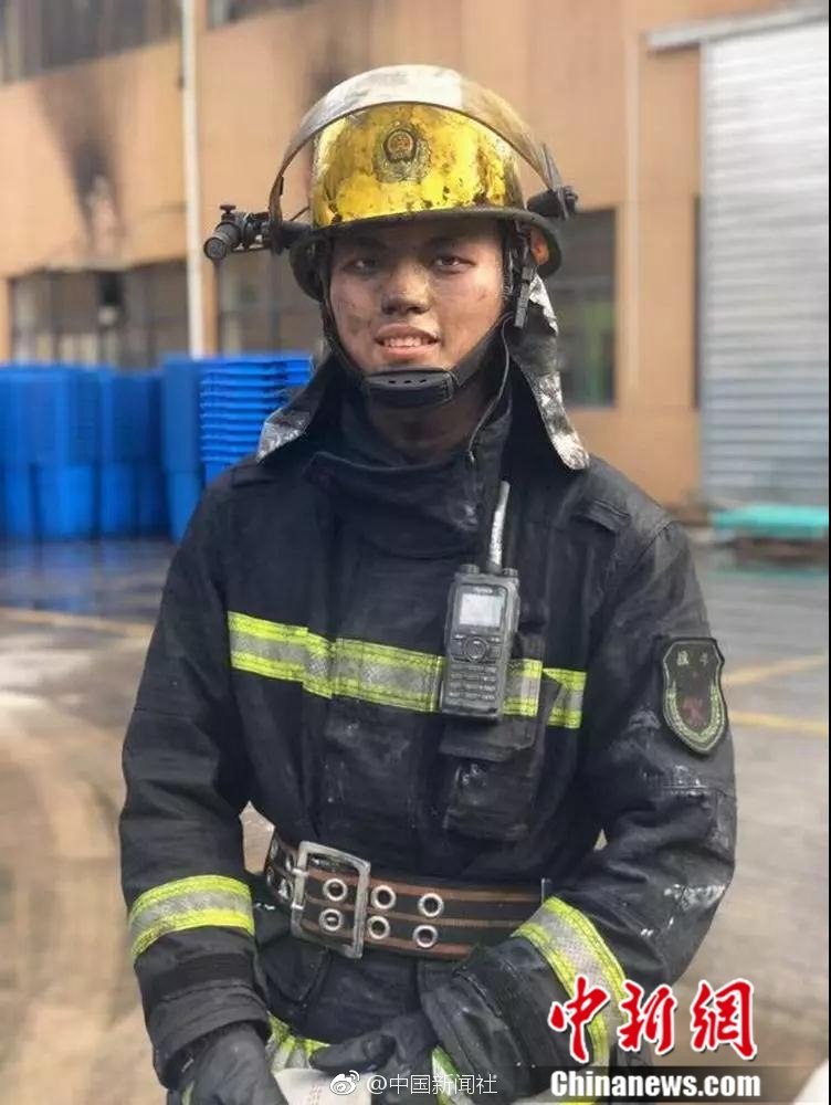 【黑爆料網(wǎng)】反而會(huì)下降柳樹飛絮濃度