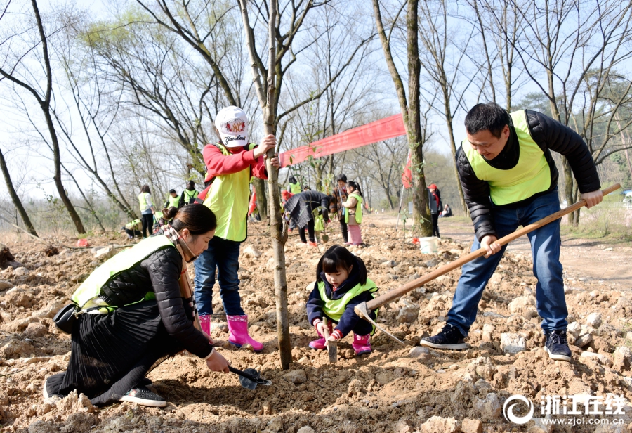 唯品會發(fā)布2023年ESG報告：堅持品牌特賣戰(zhàn)略 共創(chuàng)可持續(xù)新生活