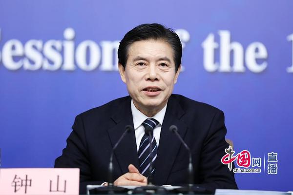 《2024年中國電影市場年度盤點(diǎn)報(bào)告》：80%票房來自放映當(dāng)日臨場購票