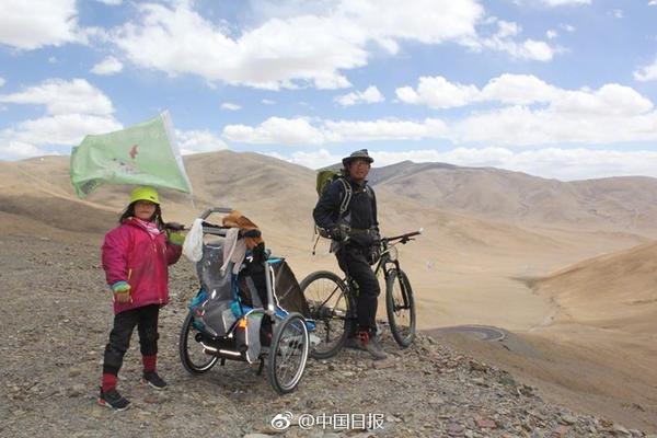 英國遭遇極端天氣 洪水造成交通中斷